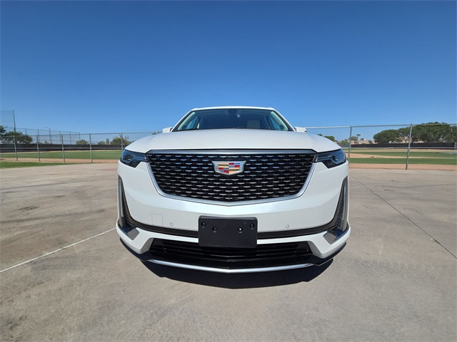 2024 Cadillac XT6 Premium Luxury photo 3
