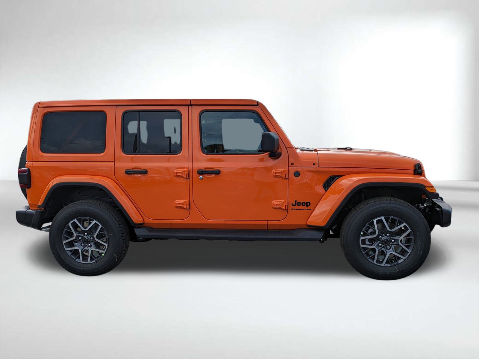 2025 Jeep Wrangler Sahara photo 3