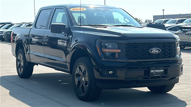 2025 Ford F-150 STX's photo