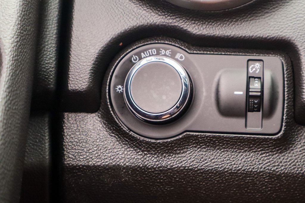 2016 Chevrolet Trax LS photo 17