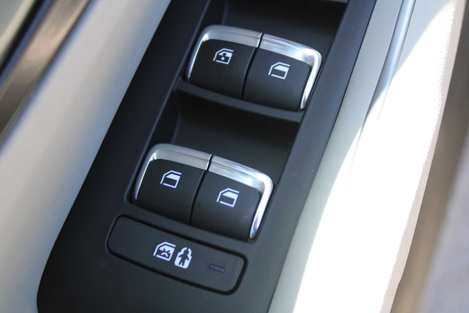 2025 Kia Sorento EX photo 19
