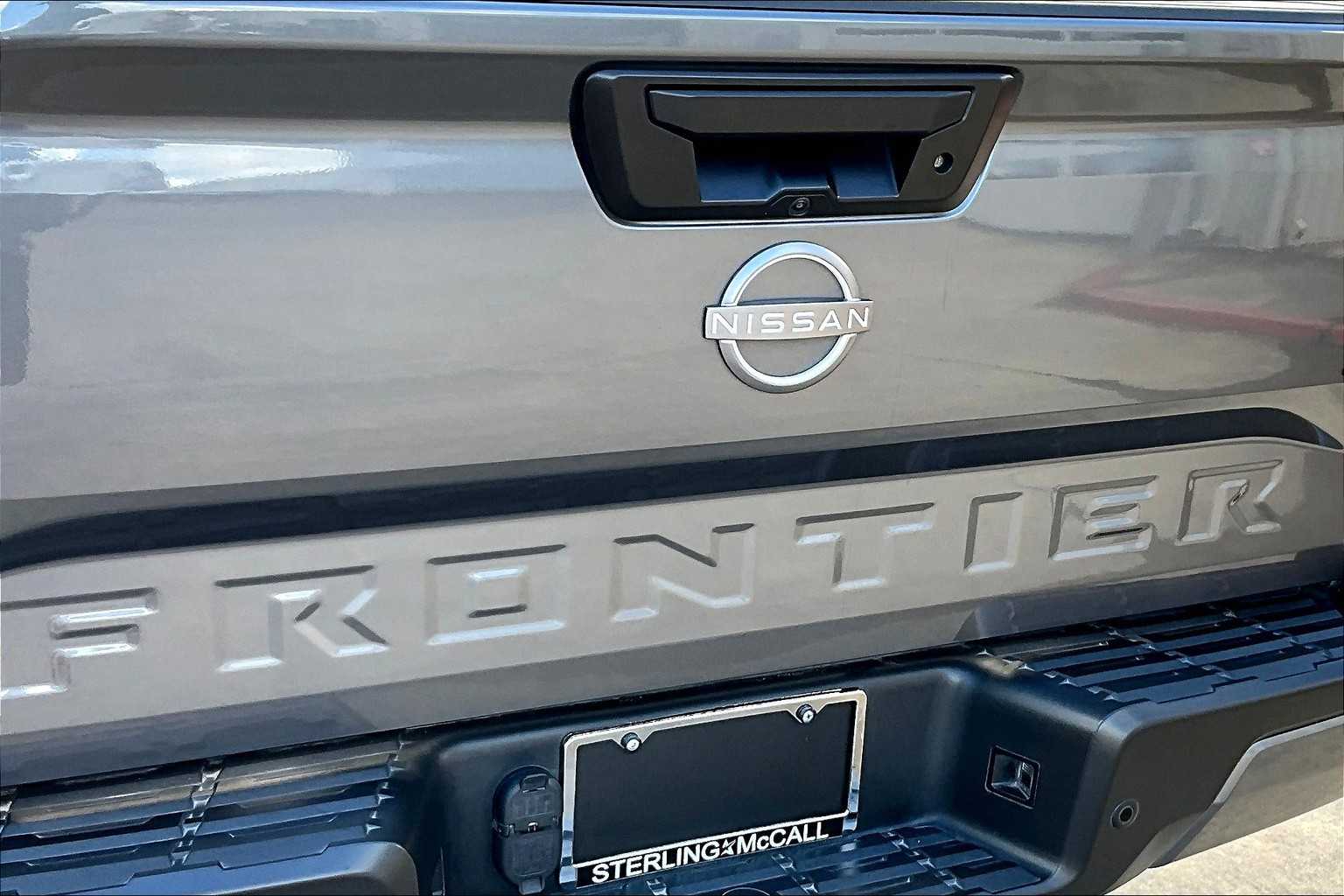 2024 Nissan Frontier SV photo 27