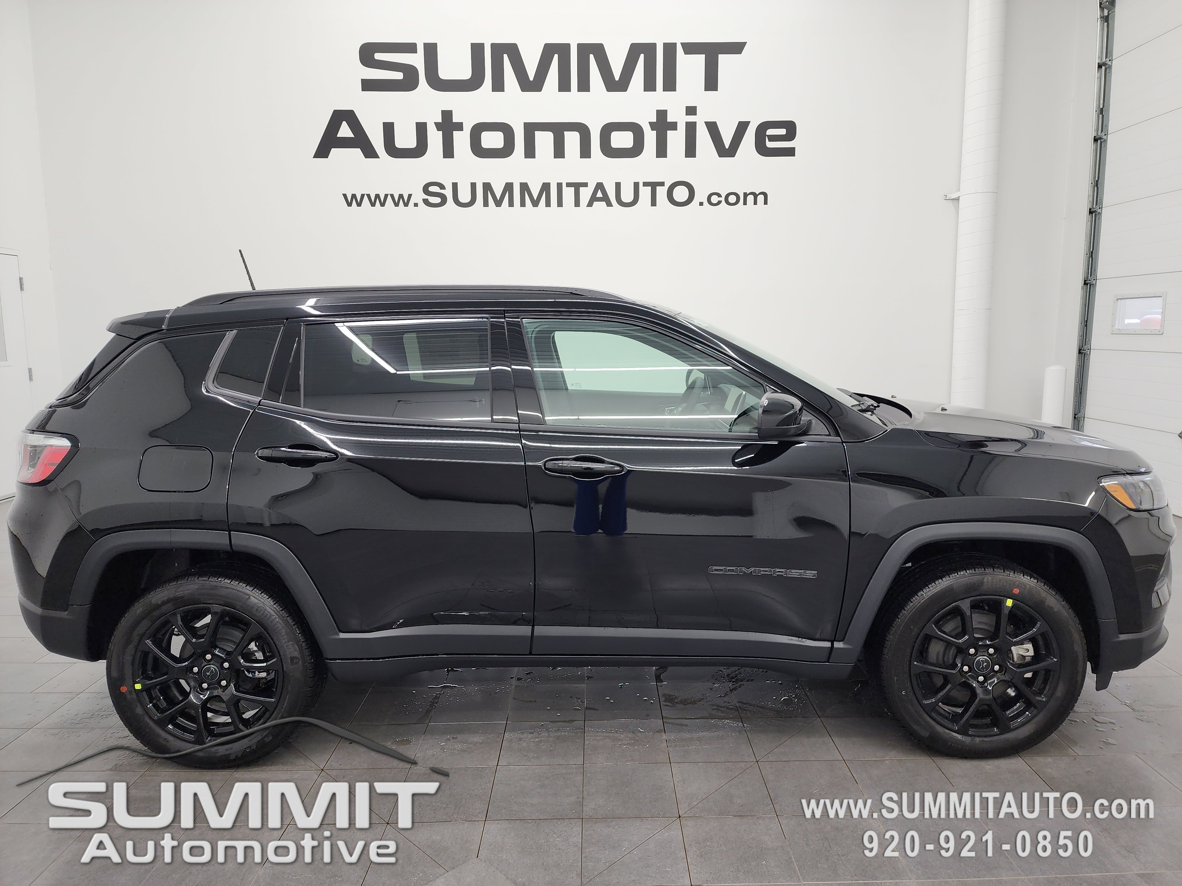 2026 Jeep Compass Altitude's photo
