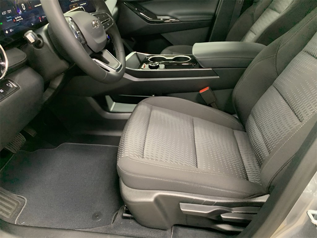 2026 Chevrolet Equinox LT photo 18