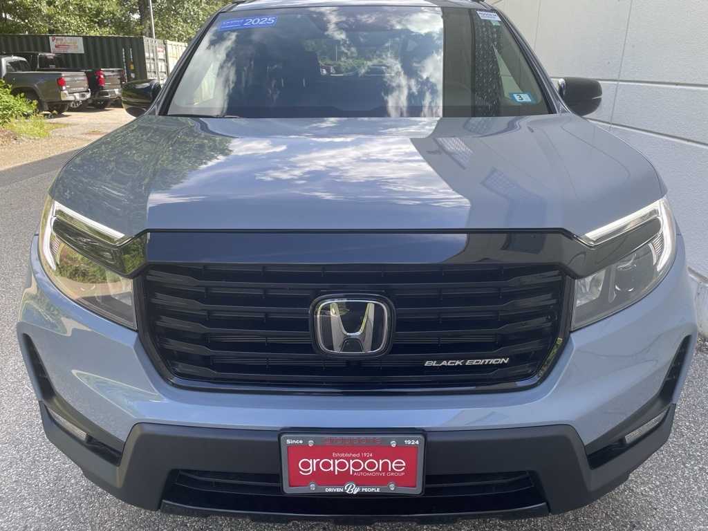 2025 Honda Passport Black Edition photo 2