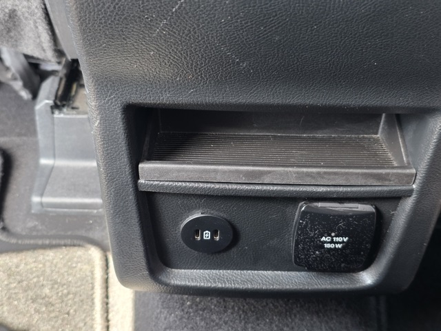 2024 Ford Edge Titanium photo 13