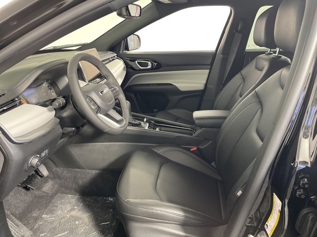 2025 Jeep Compass Limited photo 9