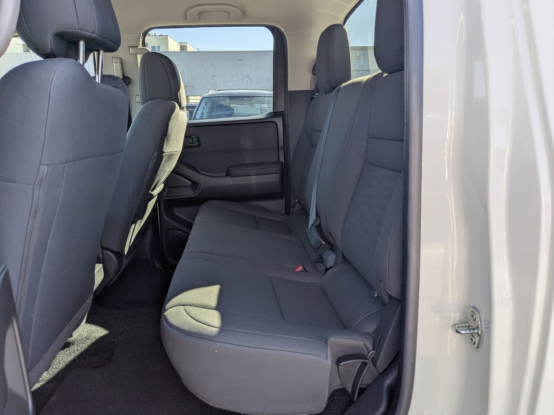 2024 Nissan Frontier S photo 24