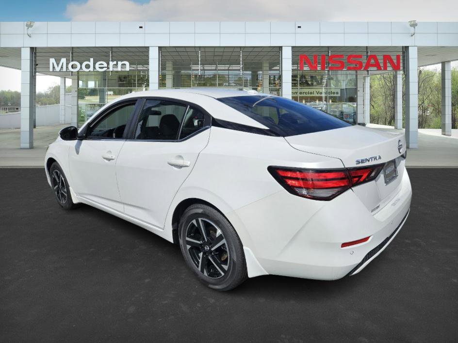 2025 Nissan Sentra SV photo 5