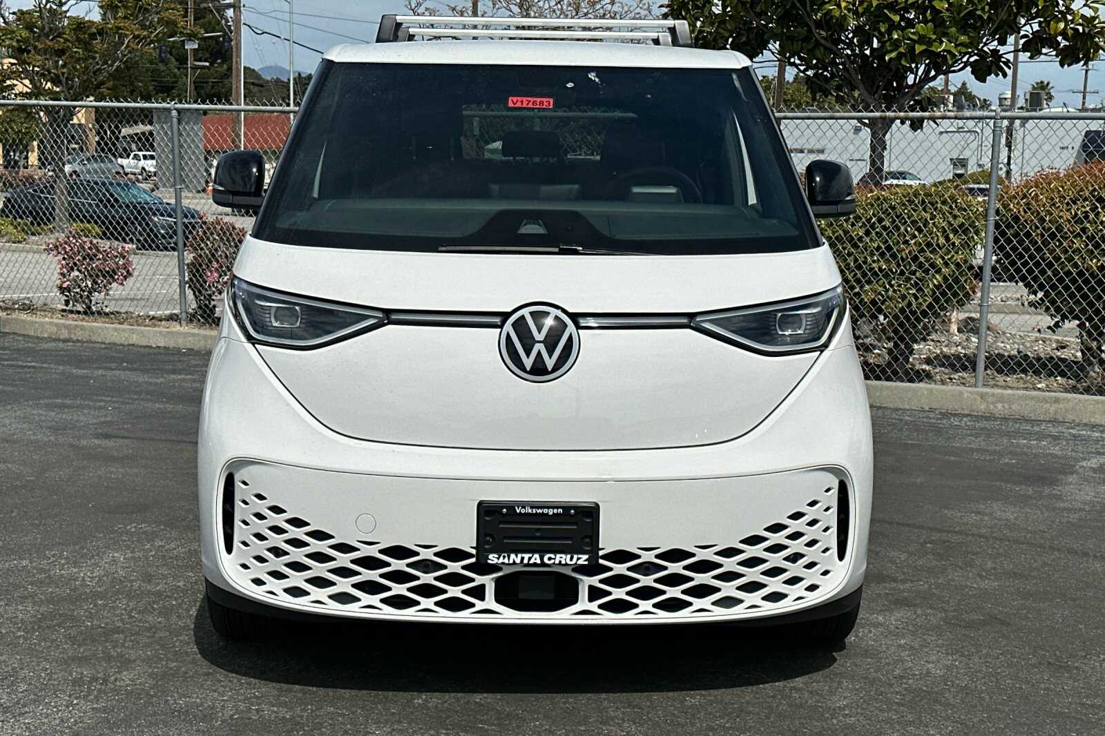 2025 Volkswagen ID. Buzz Pro S photo 9
