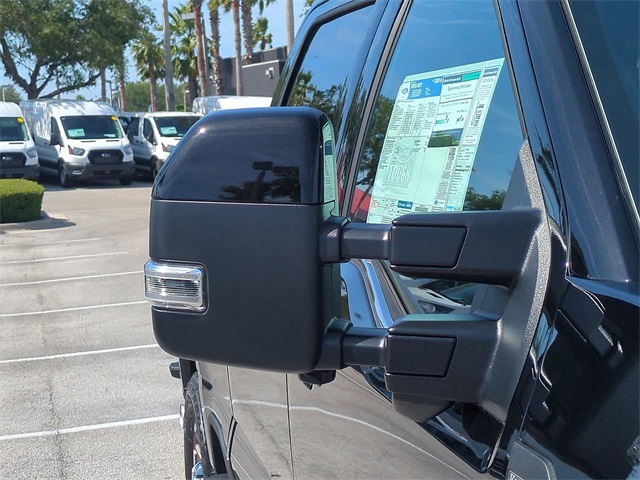 2025 Ford F-350 King Ranch photo 11