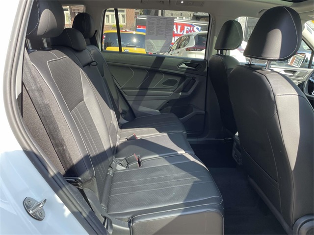2022 Volkswagen Tiguan SE photo 15