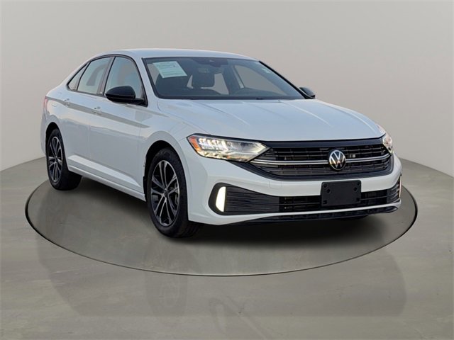 2024 Volkswagen Jetta Sport's photo