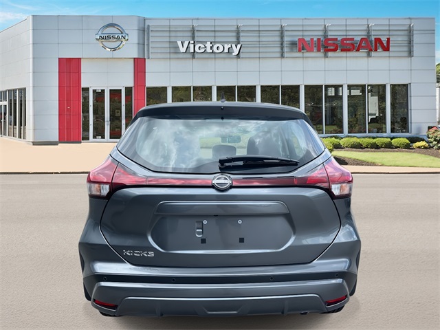 2025 Nissan Kicks Play S photo 4