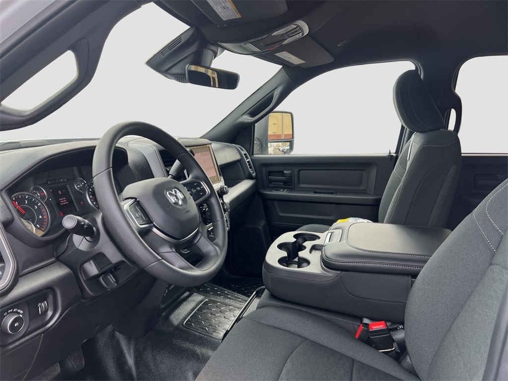 2025 Ram 3500 Tradesman photo 18