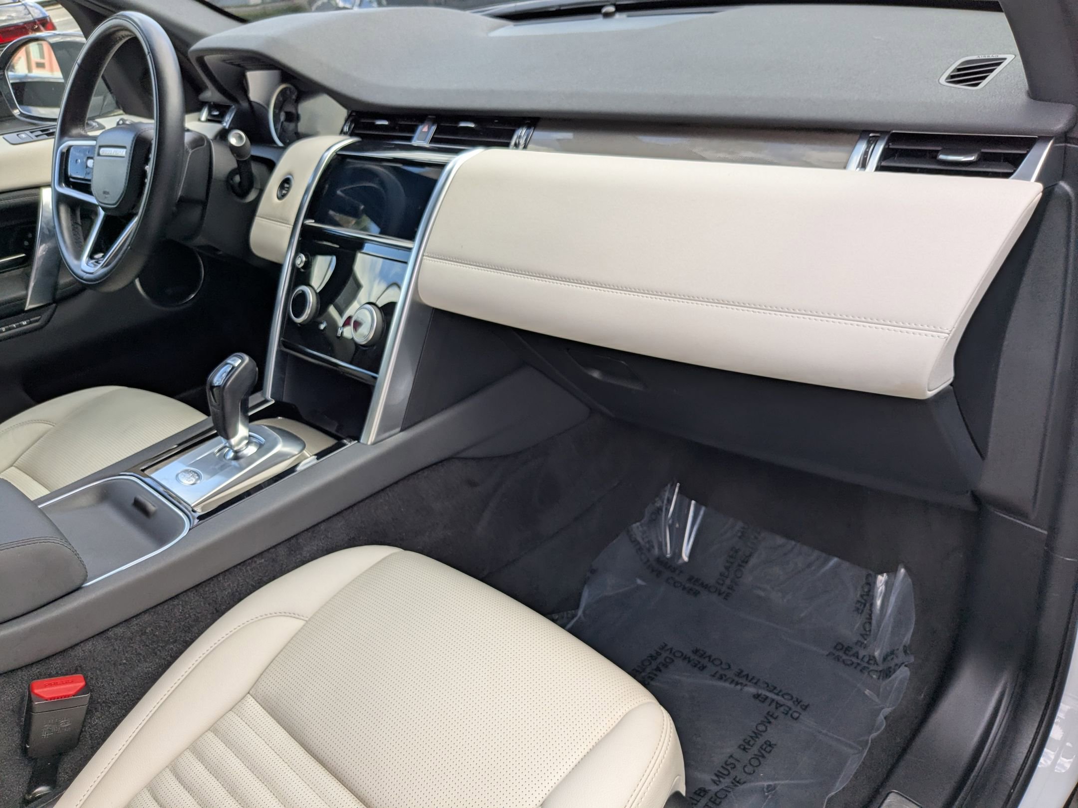2023 Land Rover Discovery Sport SE photo 20
