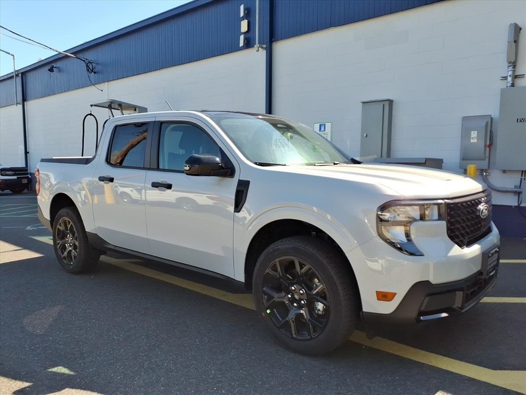 2025 Ford Maverick XLT's photo