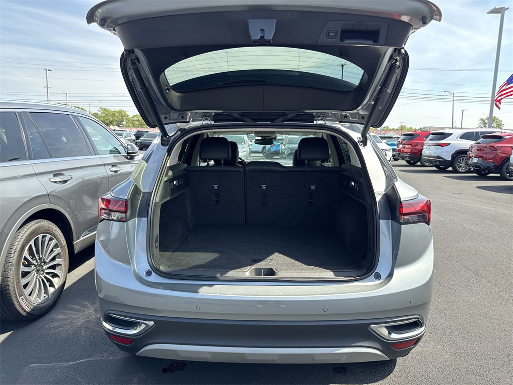 2023 Buick Envision Essence photo 28
