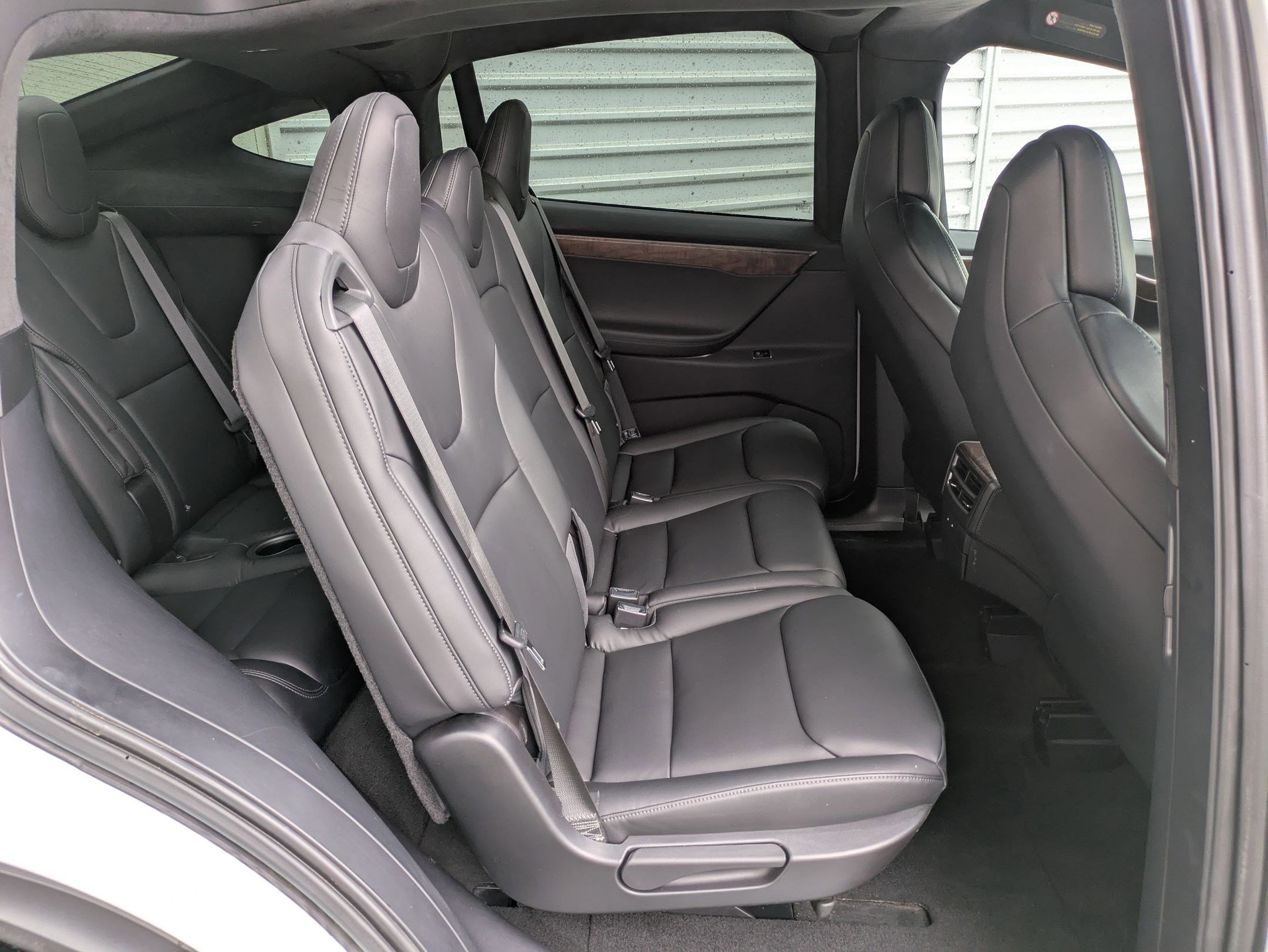 2019 Tesla Model X photo 28