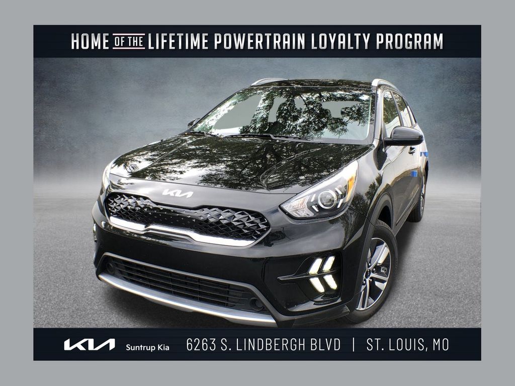 2022 Kia Niro LXS's photo