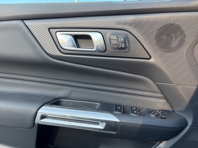 2025 Ford Mustang GT Premium photo 11