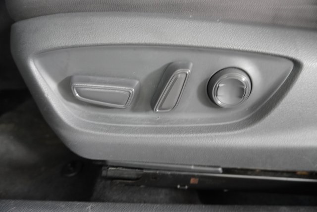 2020 Toyota Camry LE photo 19