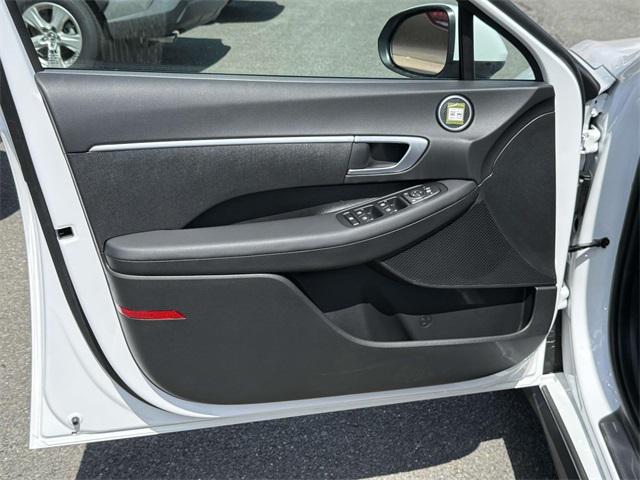 2025 Hyundai Sonata SE photo 25