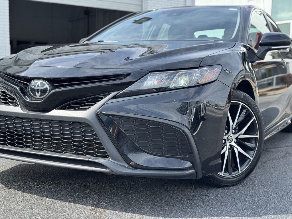 2023 Toyota Camry SE photo 2