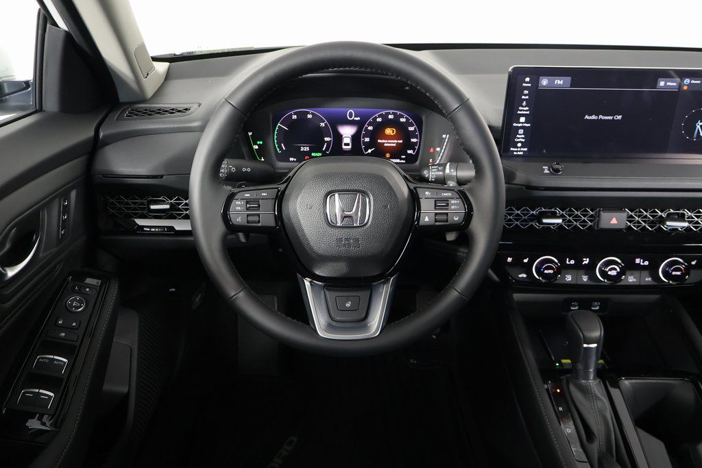 2025 Honda Accord Hybrid Touring photo 3