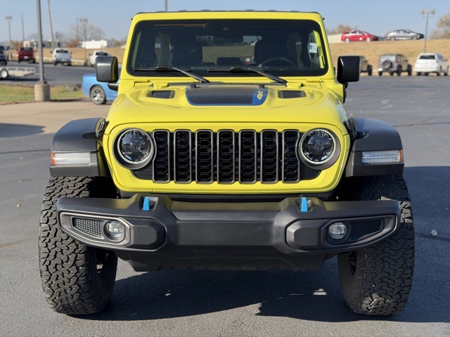 2024 Jeep Wrangler Rubicon 4xe photo 2