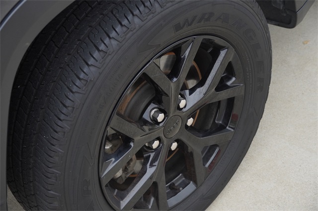 2024 Jeep Grand Cherokee Altitude photo 8