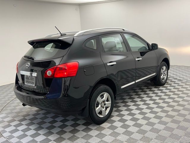 2015 Nissan Rogue Select S photo 3