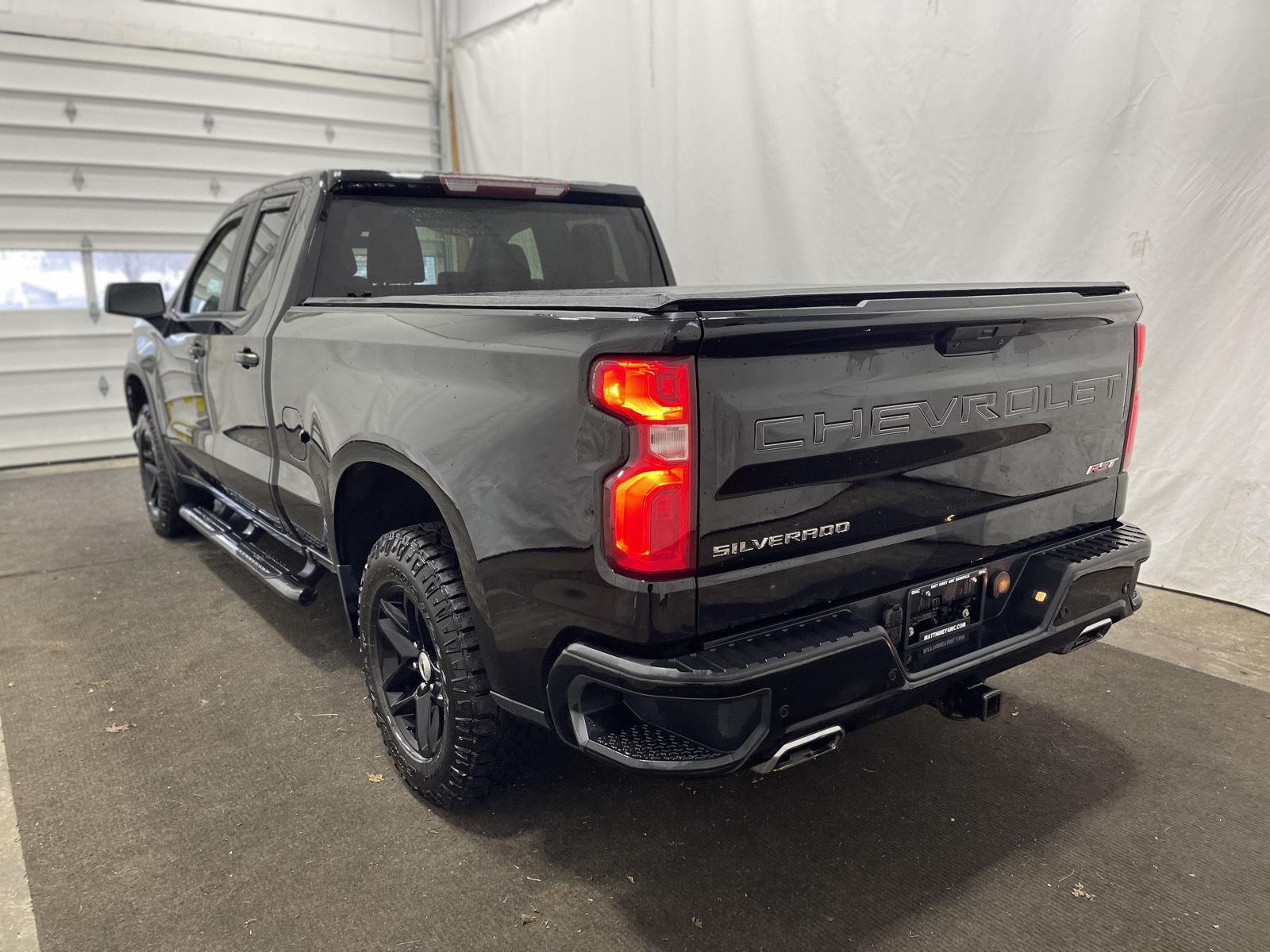 2021 Chevrolet Silverado 1500 RST photo 3