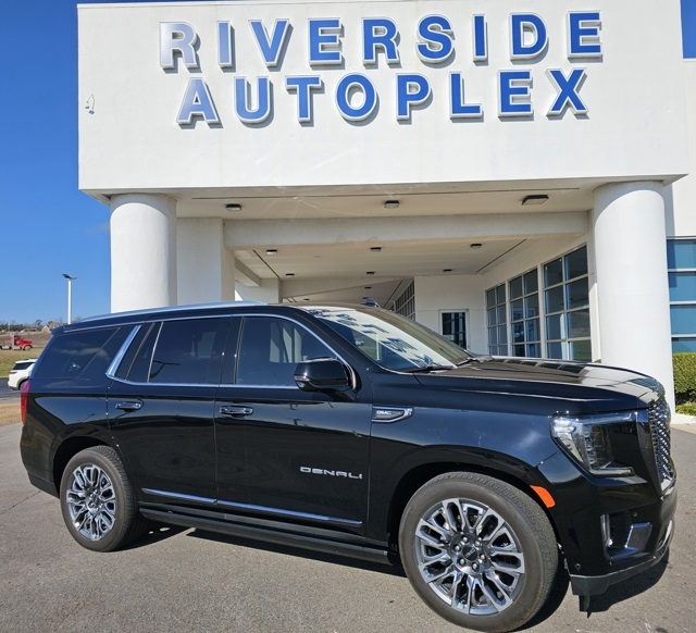 2024 GMC Yukon Denali Ultimate's photo