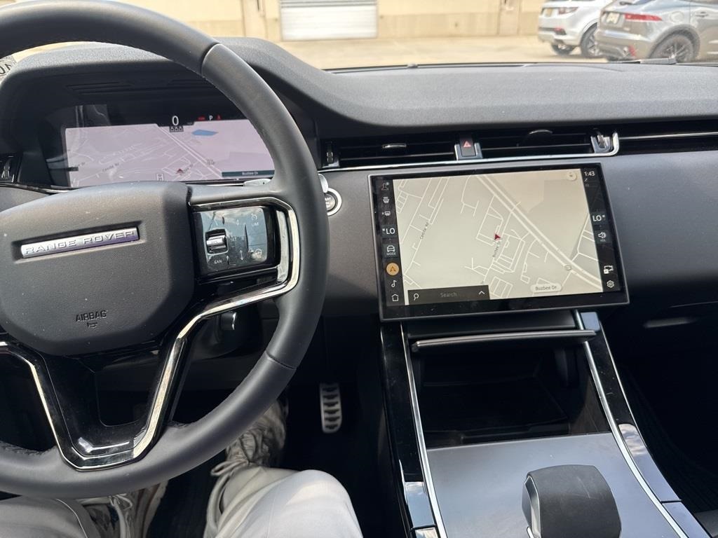 2024 Land Rover Range Rover Evoque Dynamic SE photo 12