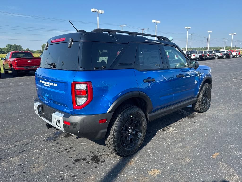 2025 Ford Bronco Sport Outer Banks photo 4
