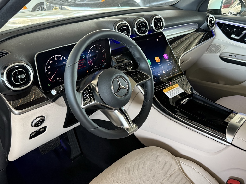 2026 Mercedes Benz GLC 300 photo 6