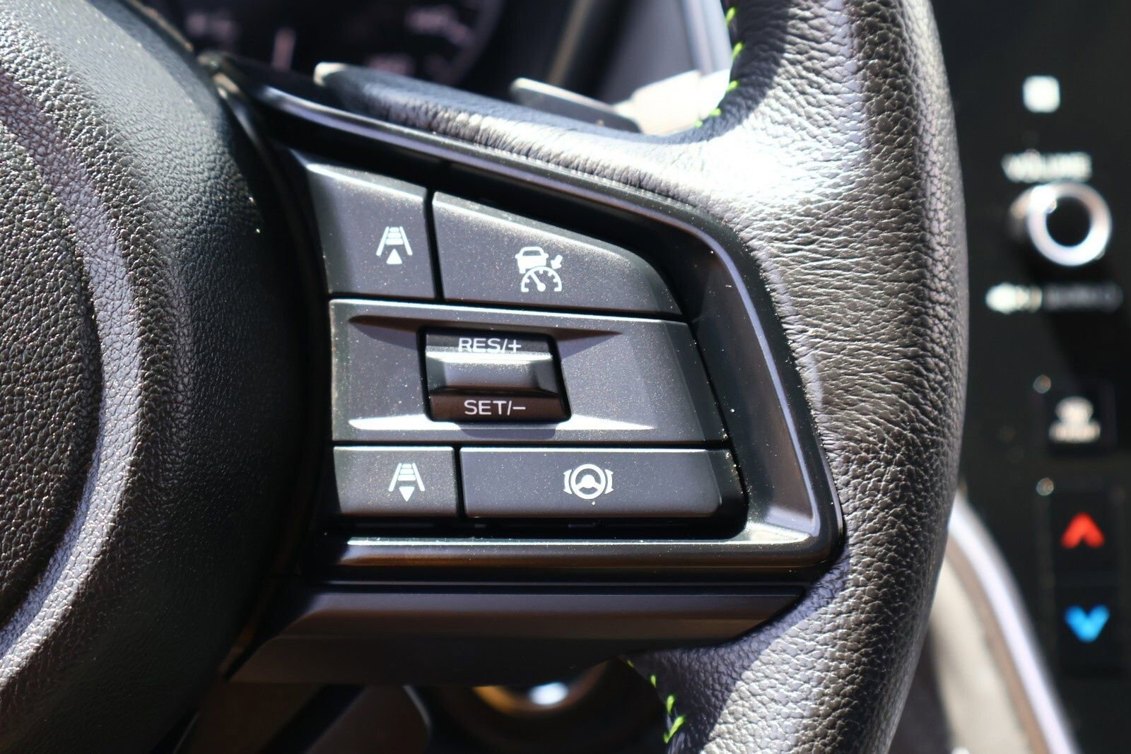 2024 Subaru Outback Onyx Edition photo 13