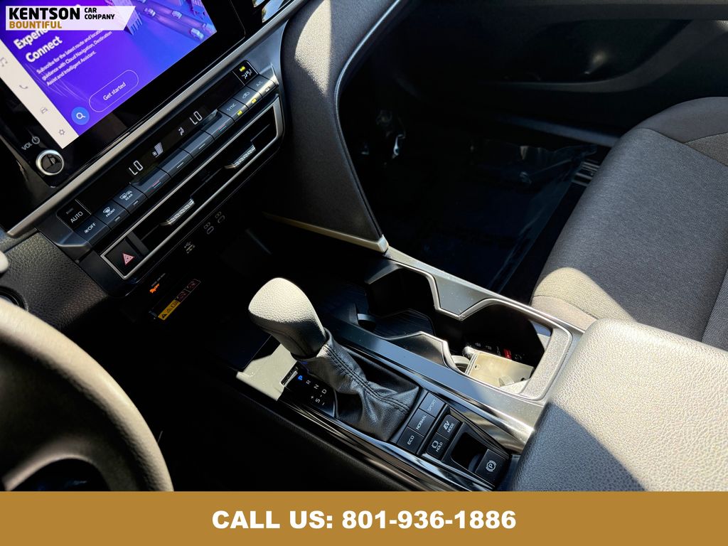 2025 Toyota Camry LE photo 23