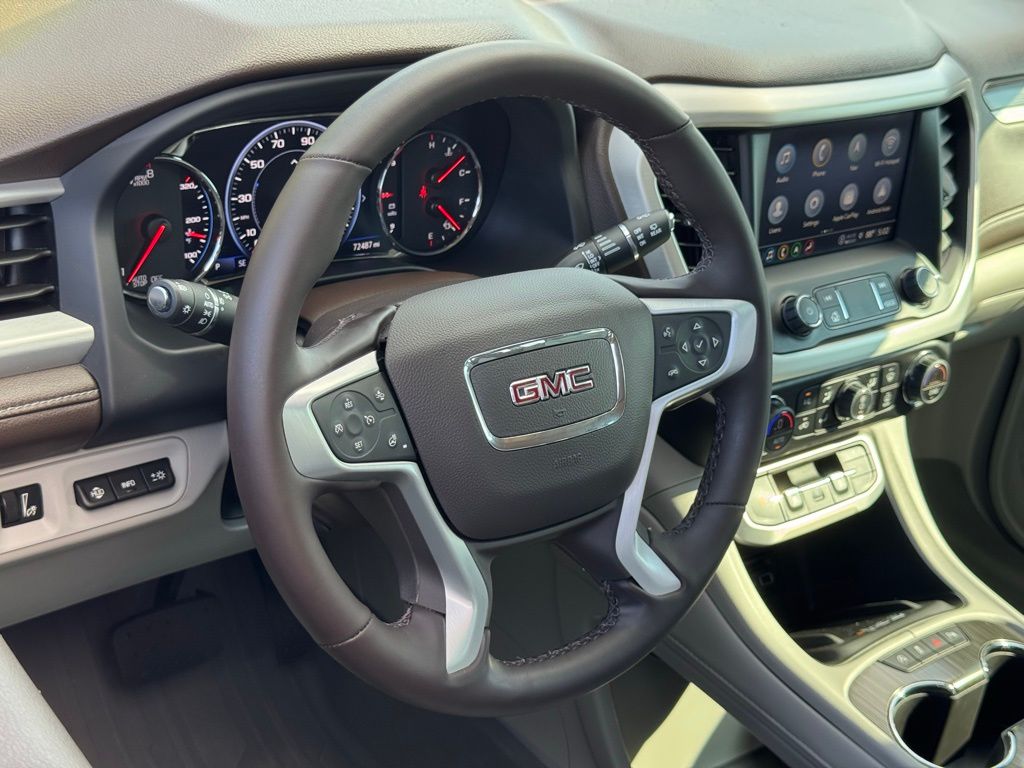 2023 Gmc Acadia SLT photo 17