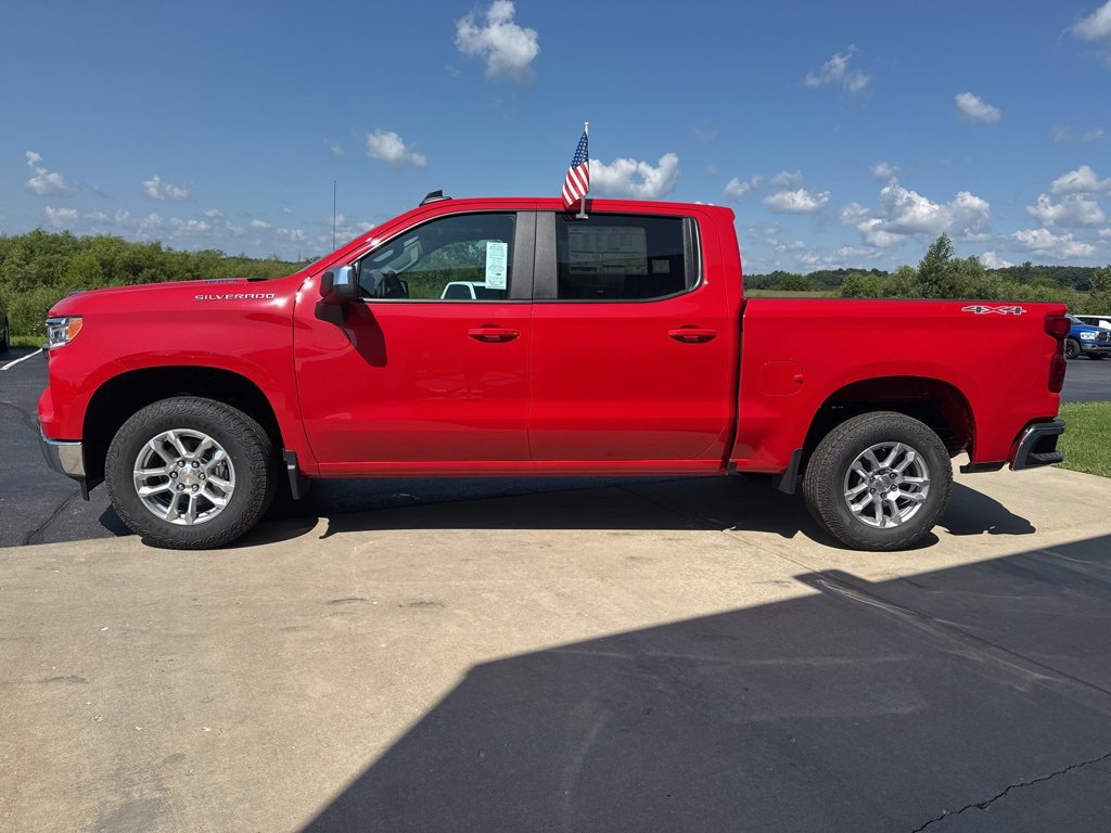 2026 Chevrolet Silverado 1500 LT photo 4
