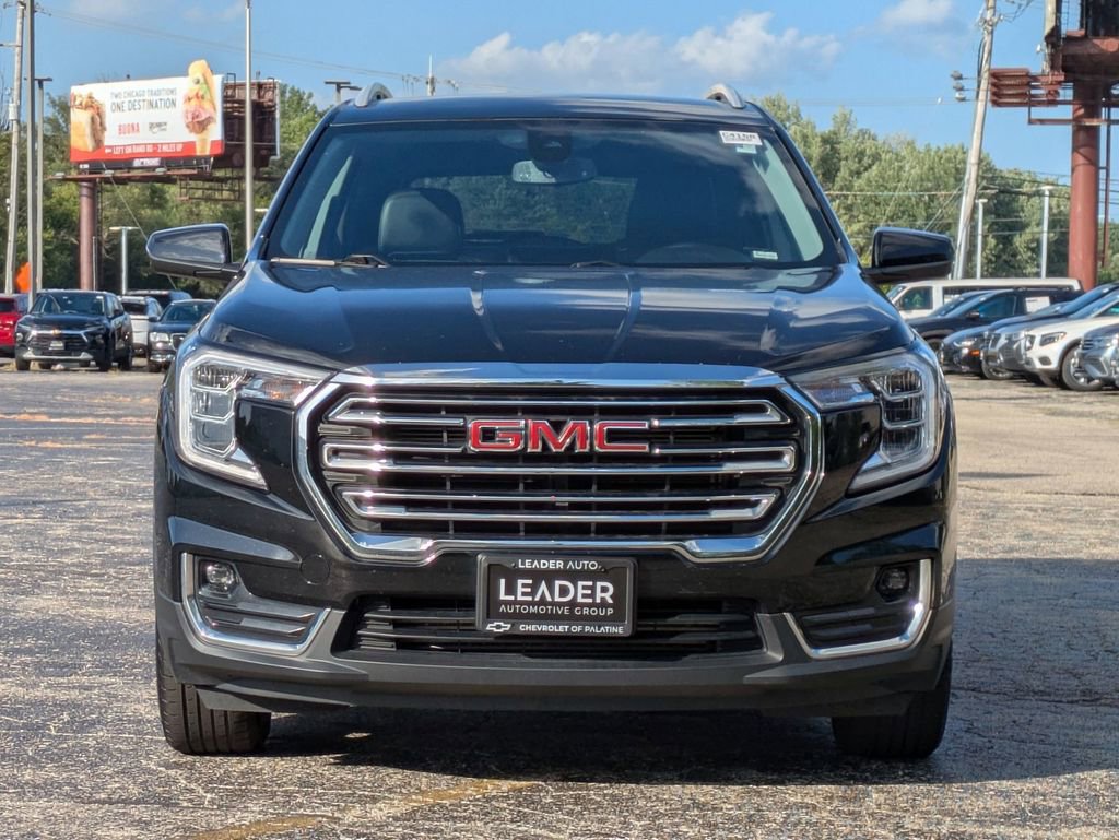 2023 Gmc Terrain SLT photo 2