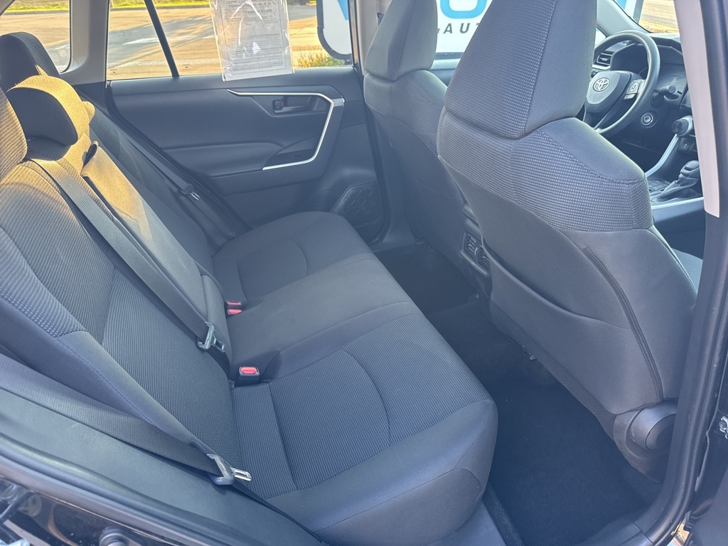 2024 Toyota RAV4 LE photo 22