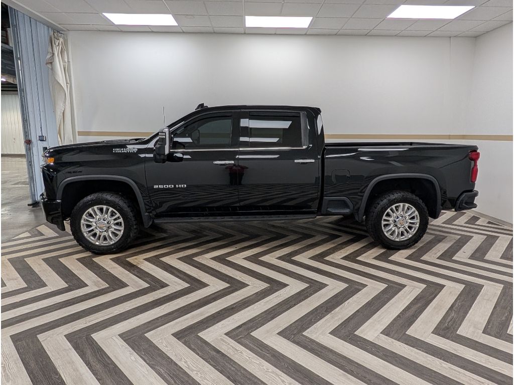 2022 Chevrolet Silverado 2500HD High Country photo 2
