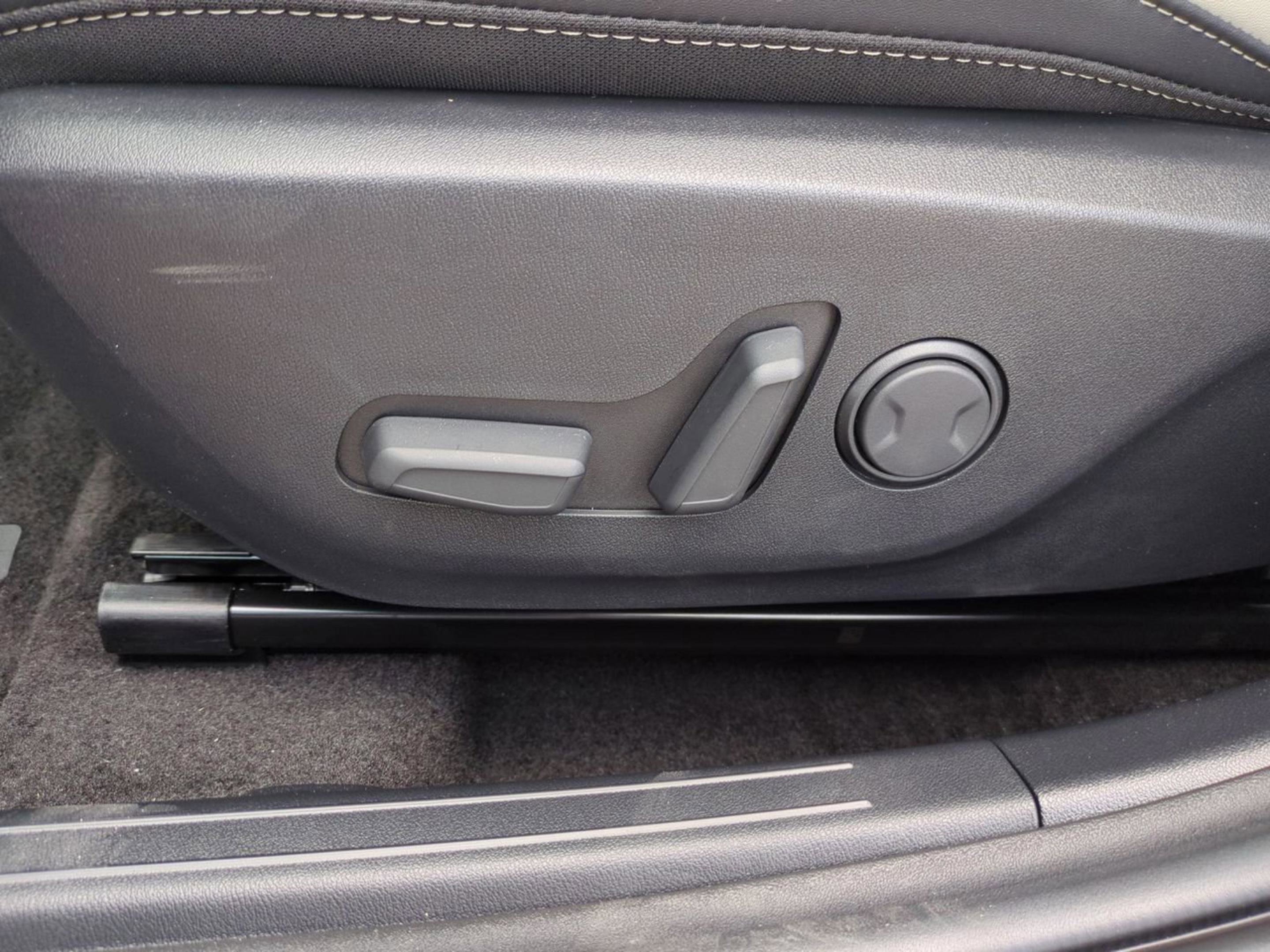 2025 Kia K4 GT-Line photo 15
