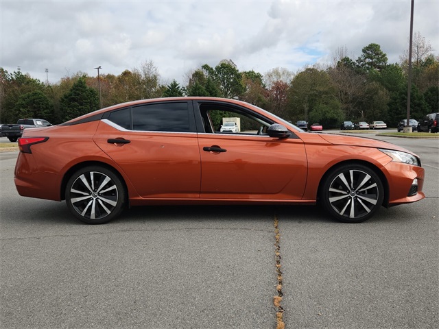 2021 Nissan Altima 2.5 SR photo 2