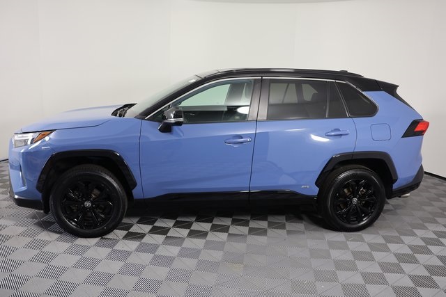 2022 Toyota RAV4 Hybrid XSE photo 5