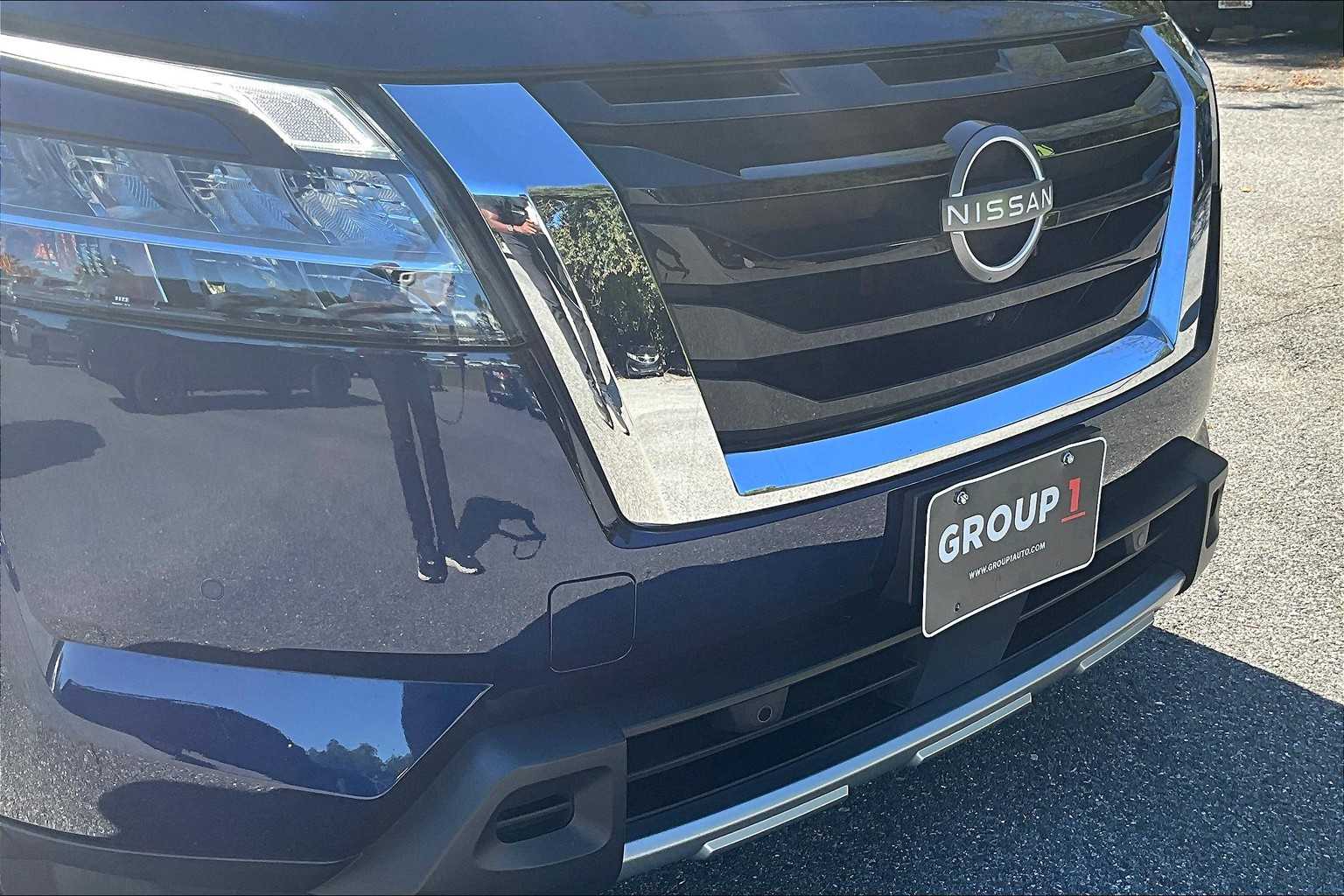 2023 Nissan Pathfinder SL photo 28