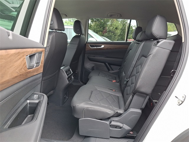 2026 Volkswagen Atlas SE Technology photo 4