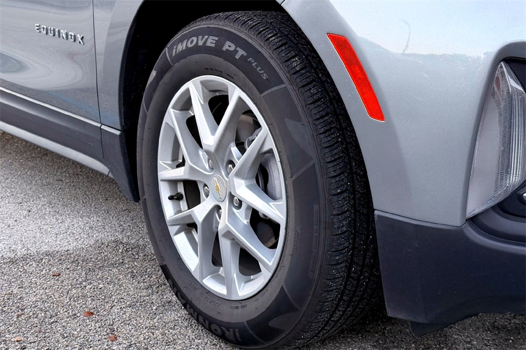 2024 Chevrolet Equinox LT photo 4